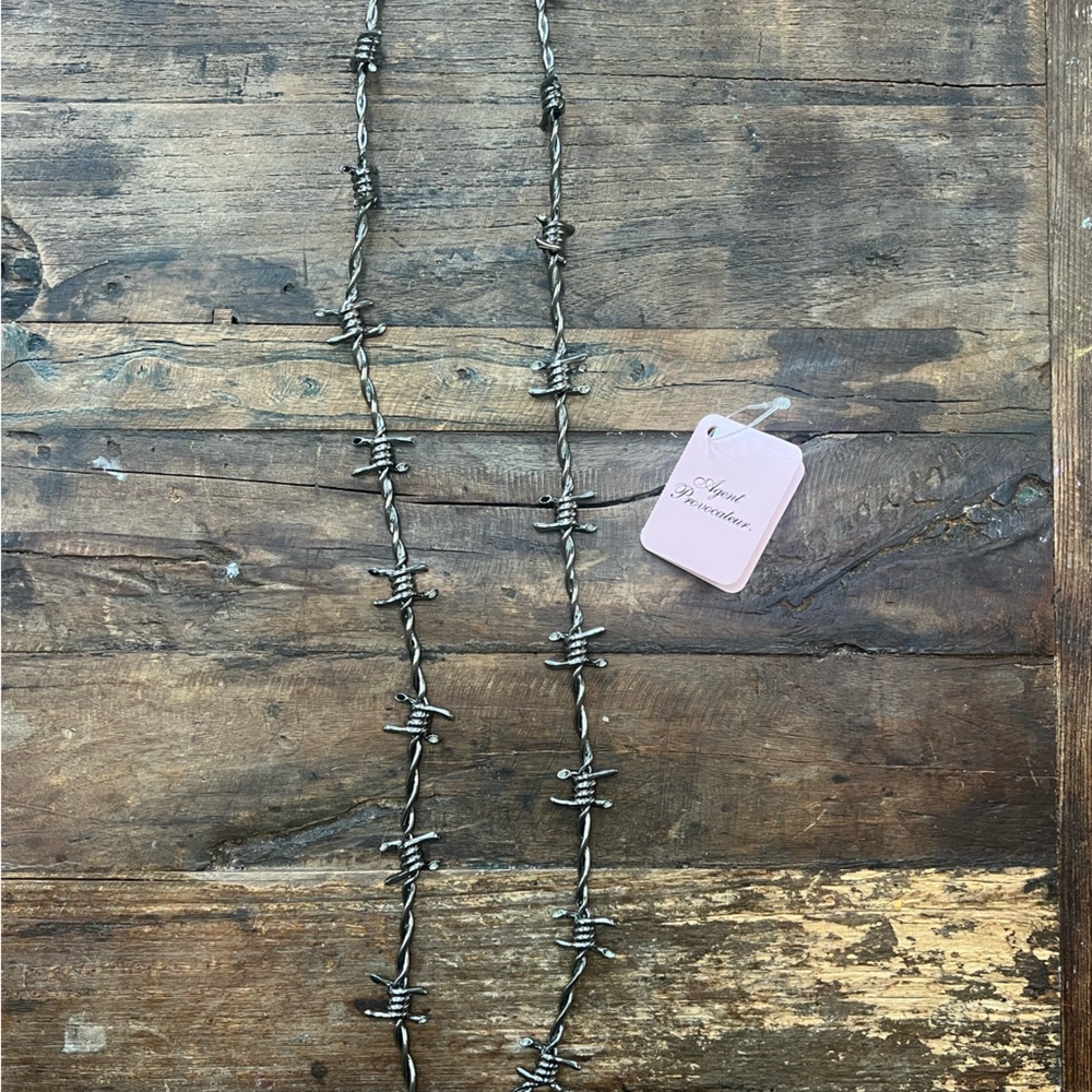 NWT and Box Agent Provocateur Thorn / Barbed Wire Necklace - Picture 3 of 7